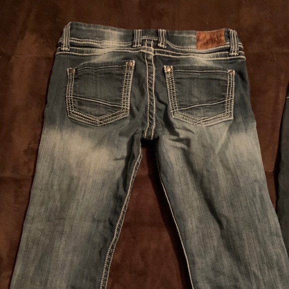 Two pairs of BKE Sabrina Jeans from Buckle - Picture 3 of 12